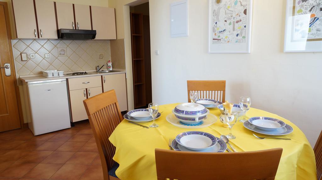 Villa Dvorine Tisno Oda fotoğraf