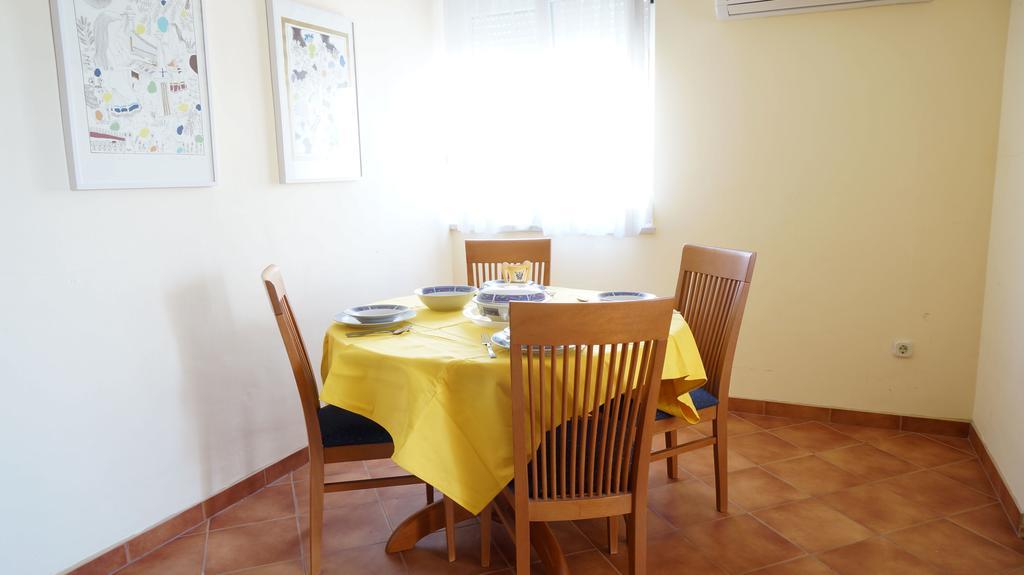 Villa Dvorine Tisno Oda fotoğraf